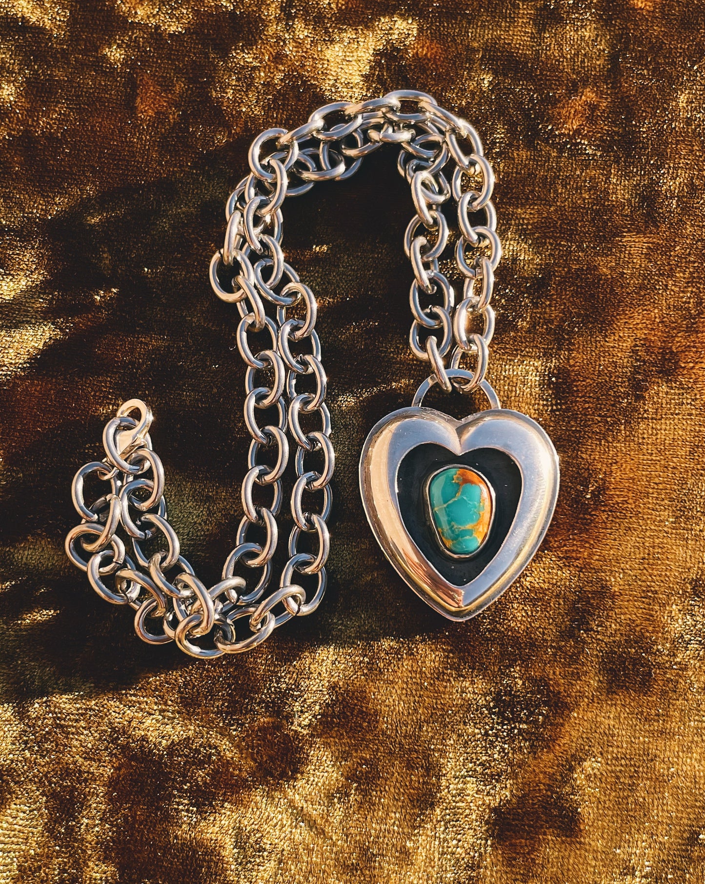 Sterling Silver Heartthrob shadowbox choker