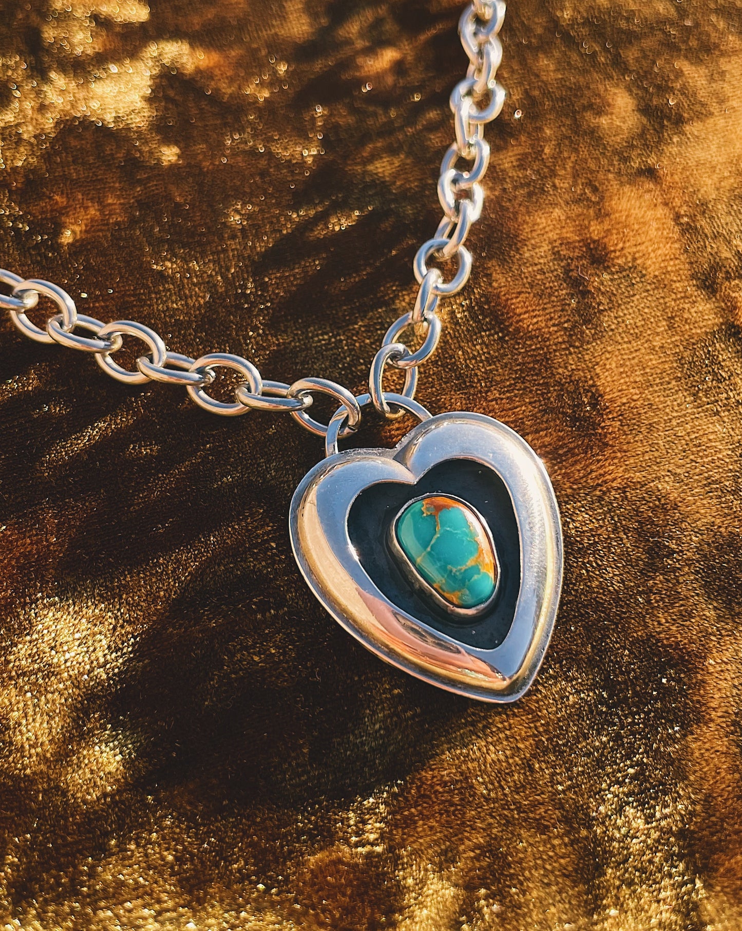Sterling Silver Heartthrob shadowbox choker
