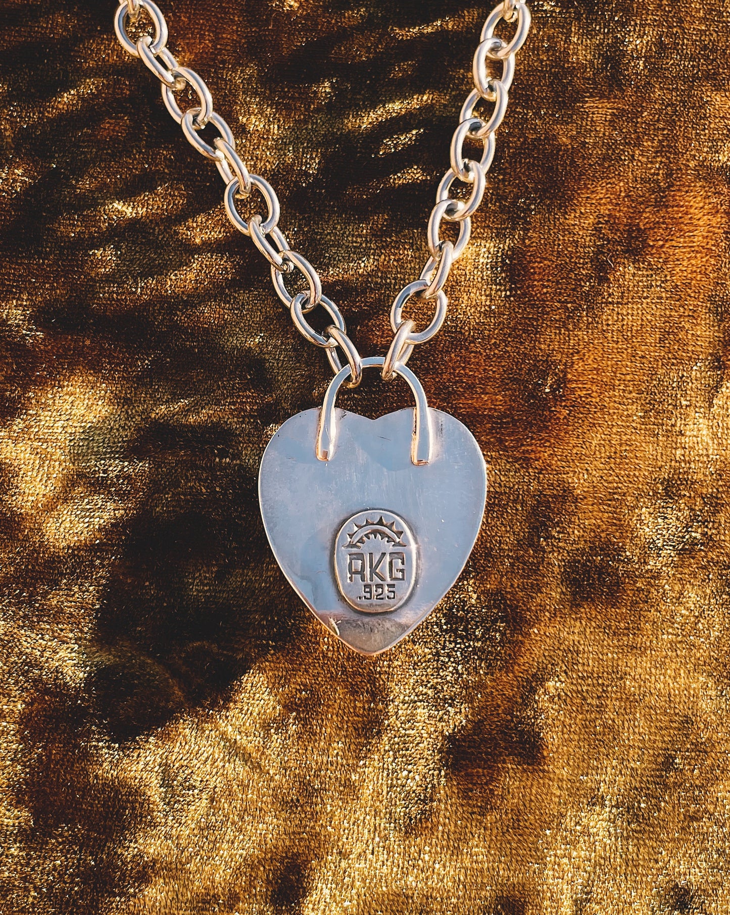 Sterling Silver Heartthrob shadowbox choker