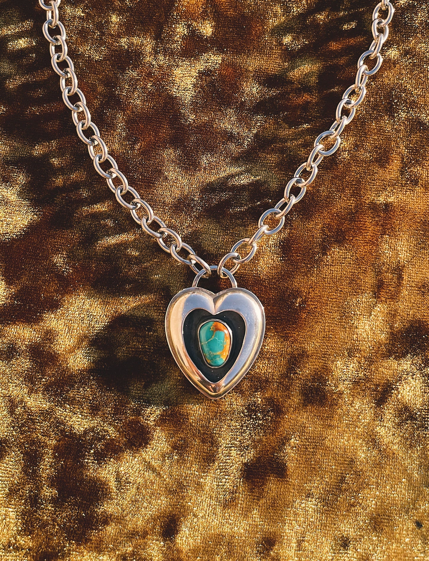 Sterling Silver Heartthrob shadowbox choker