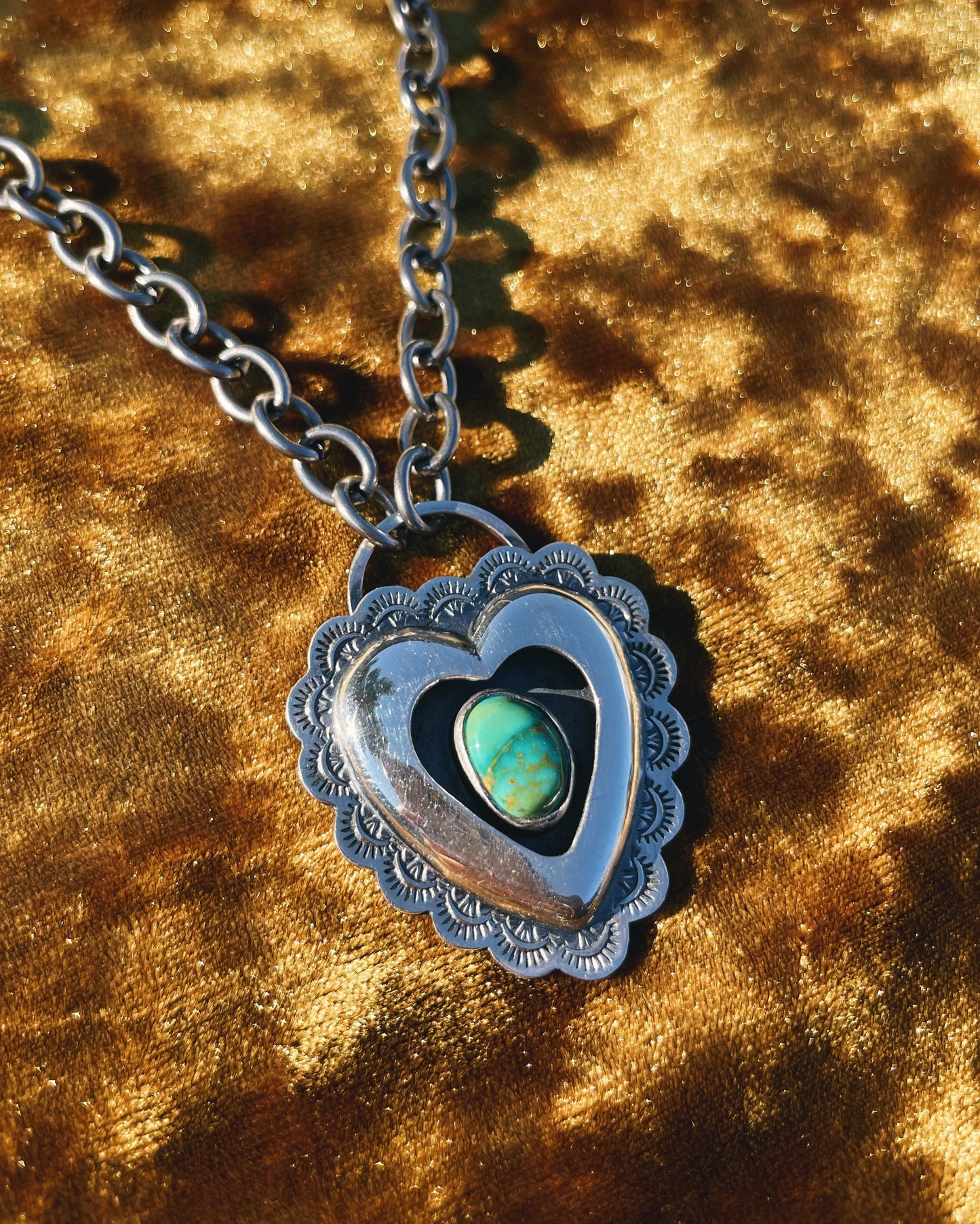 Sterling Silver Heartthrob shadowbox choker