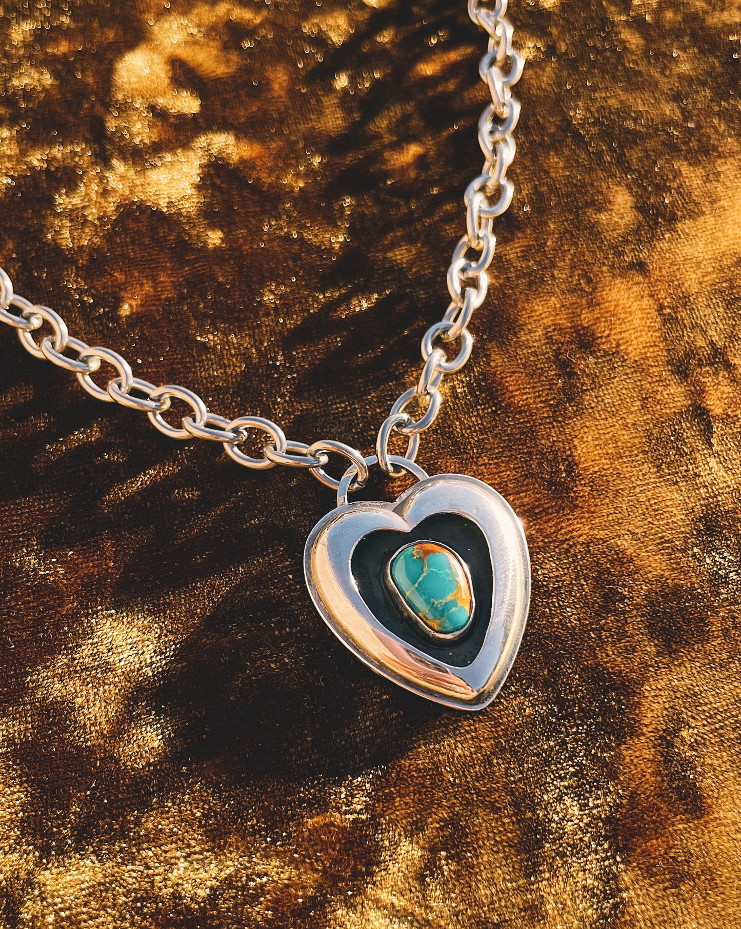 Sterling Silver Heartthrob shadowbox choker