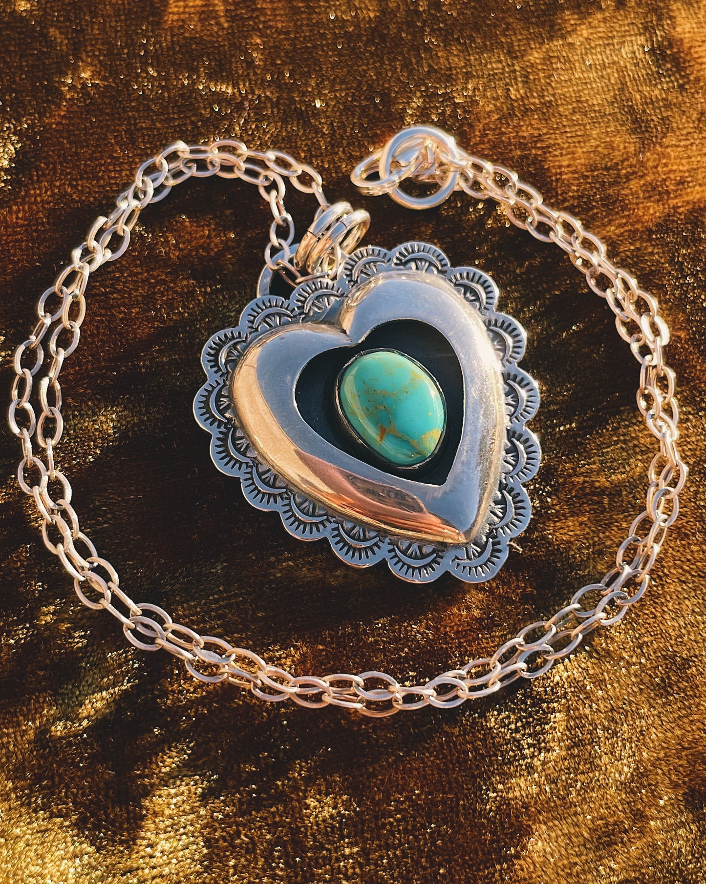 Sterling Silver Heartthrob shadowbox choker