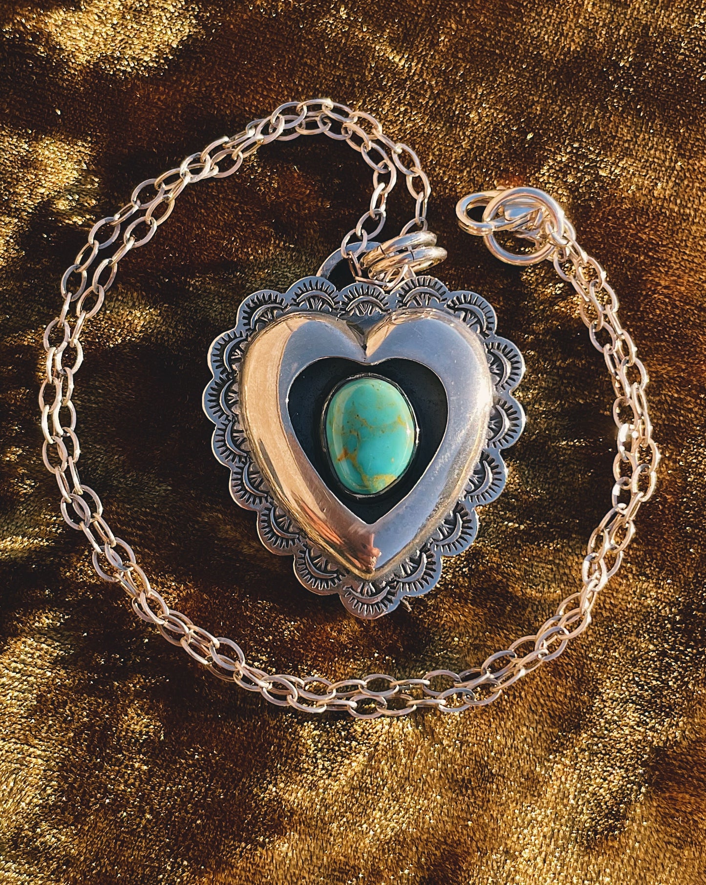 Sterling Silver Heartthrob shadowbox choker